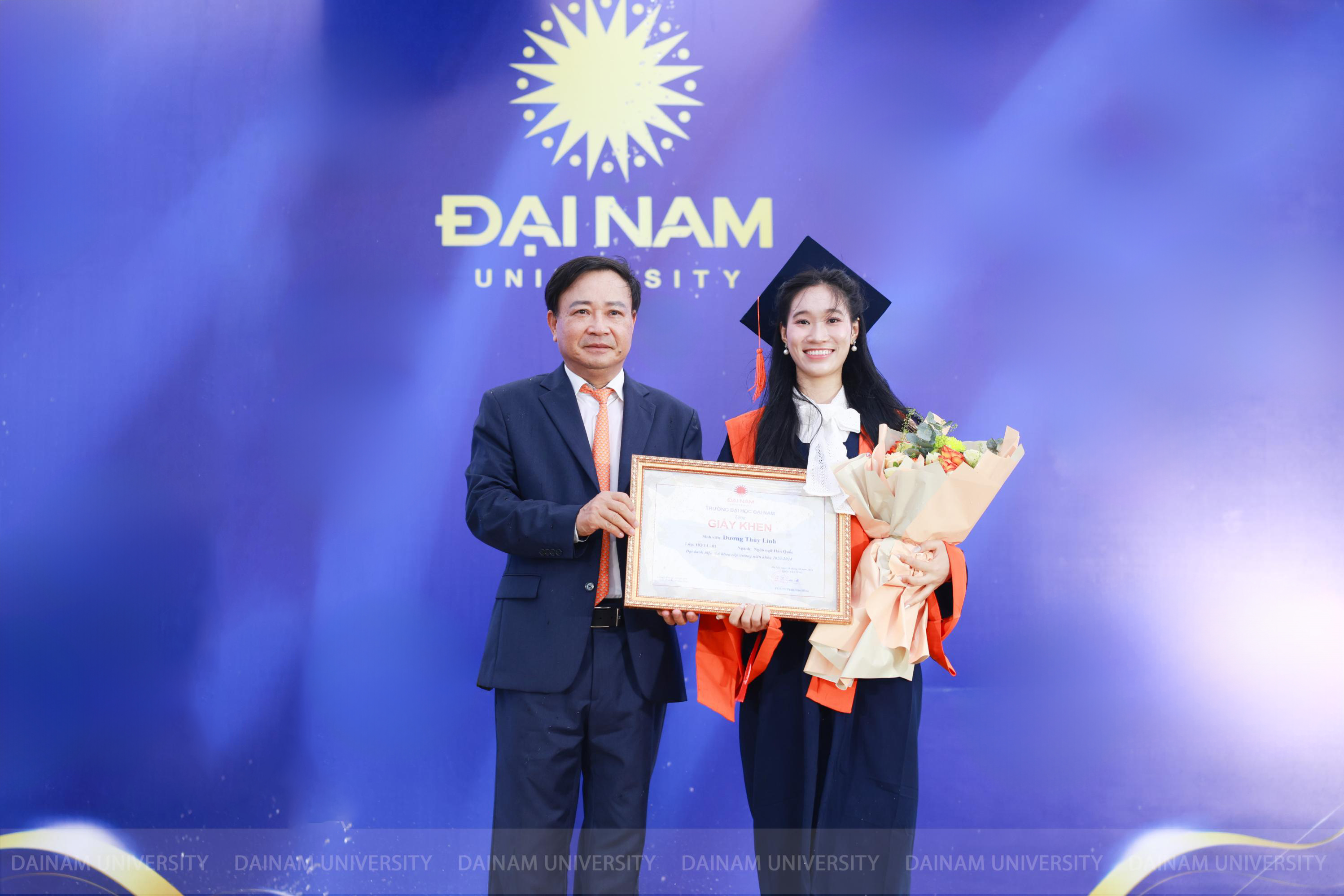 Chúc mừng tân cử nhân - Trường Đại học Đại Nam